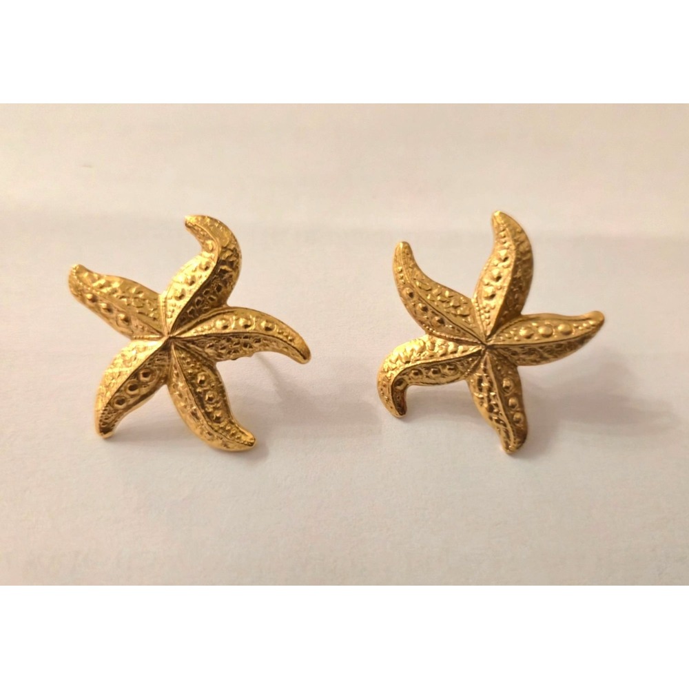 Vintage Gold Starfish Textured Stud Earrings Beachy Nautical Sea Life Jewelry
